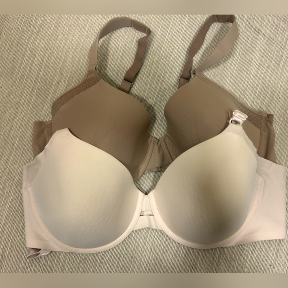 Warner’s lot of 2 Underwire bras Sz 40C